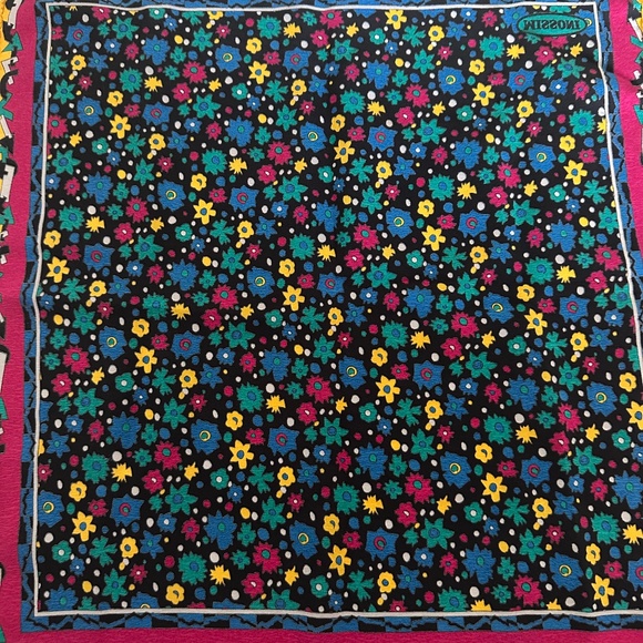 MISSONI 100% SILK SCARF - Picture 7 of 7